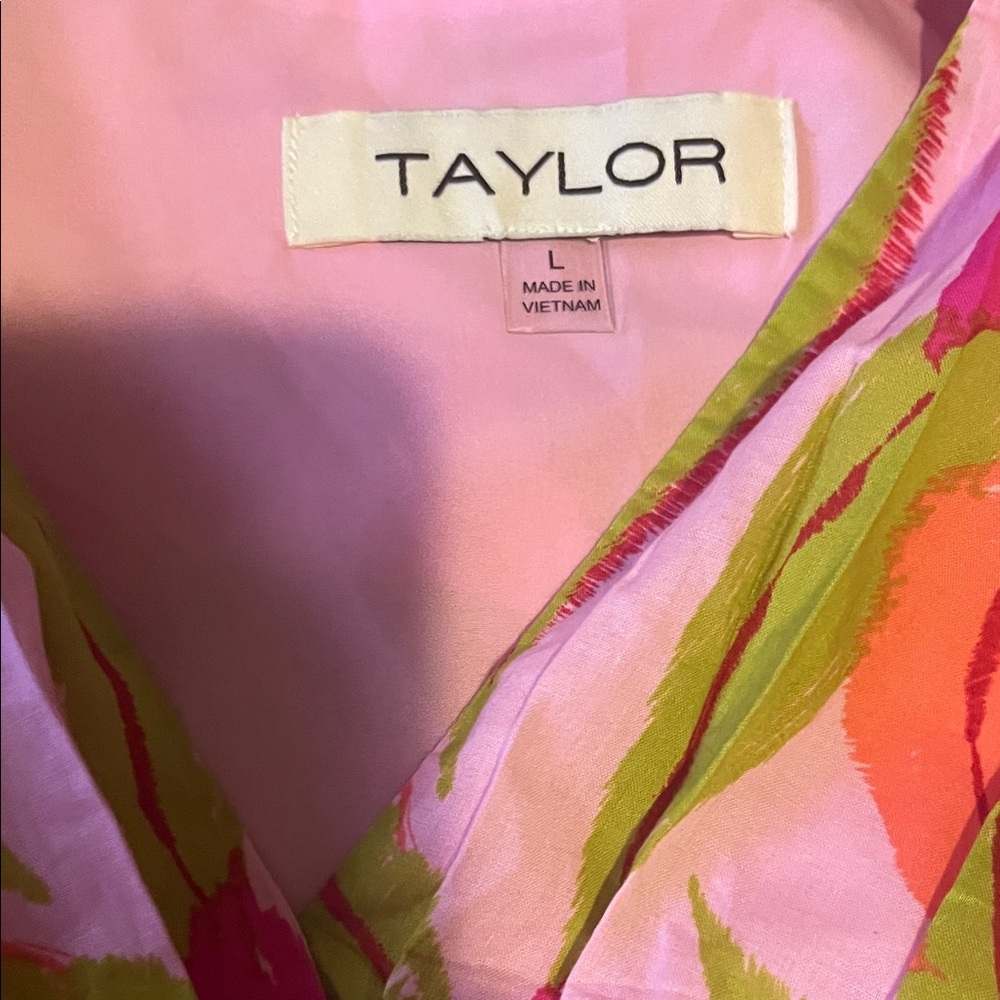 Taylor Pink and Green Patterned Blouse - Picture 2 of 5